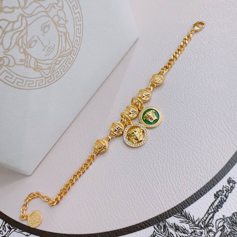 Versace bracelet lyx340